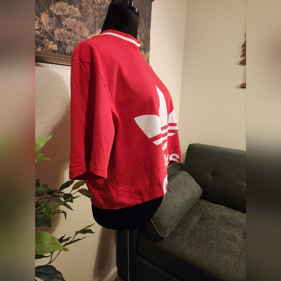 Adidas crop top - Picture 2 of 8